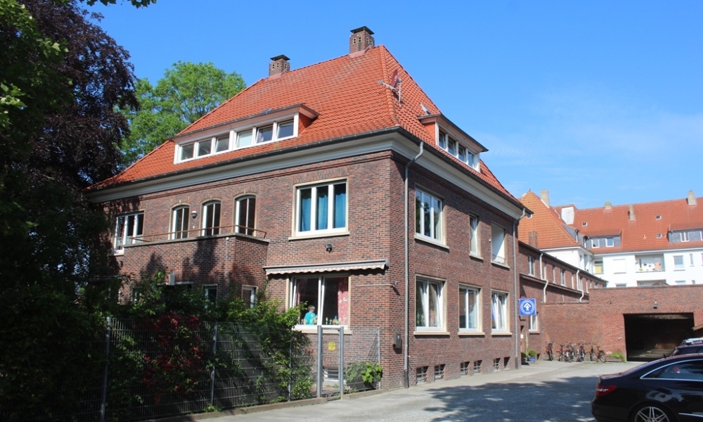 E13700_aussen_01 E13700_aussen_01